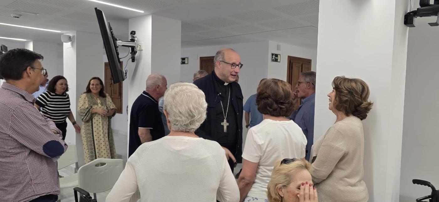 El apostolado seglar diocesano arranca el curso en compañía del Obispo