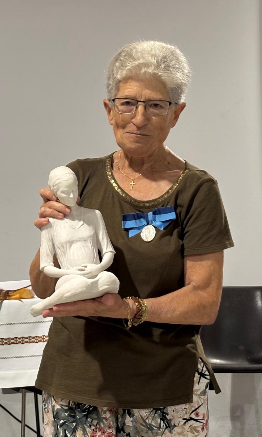 Detalles del profesorado a Carmen Velasco