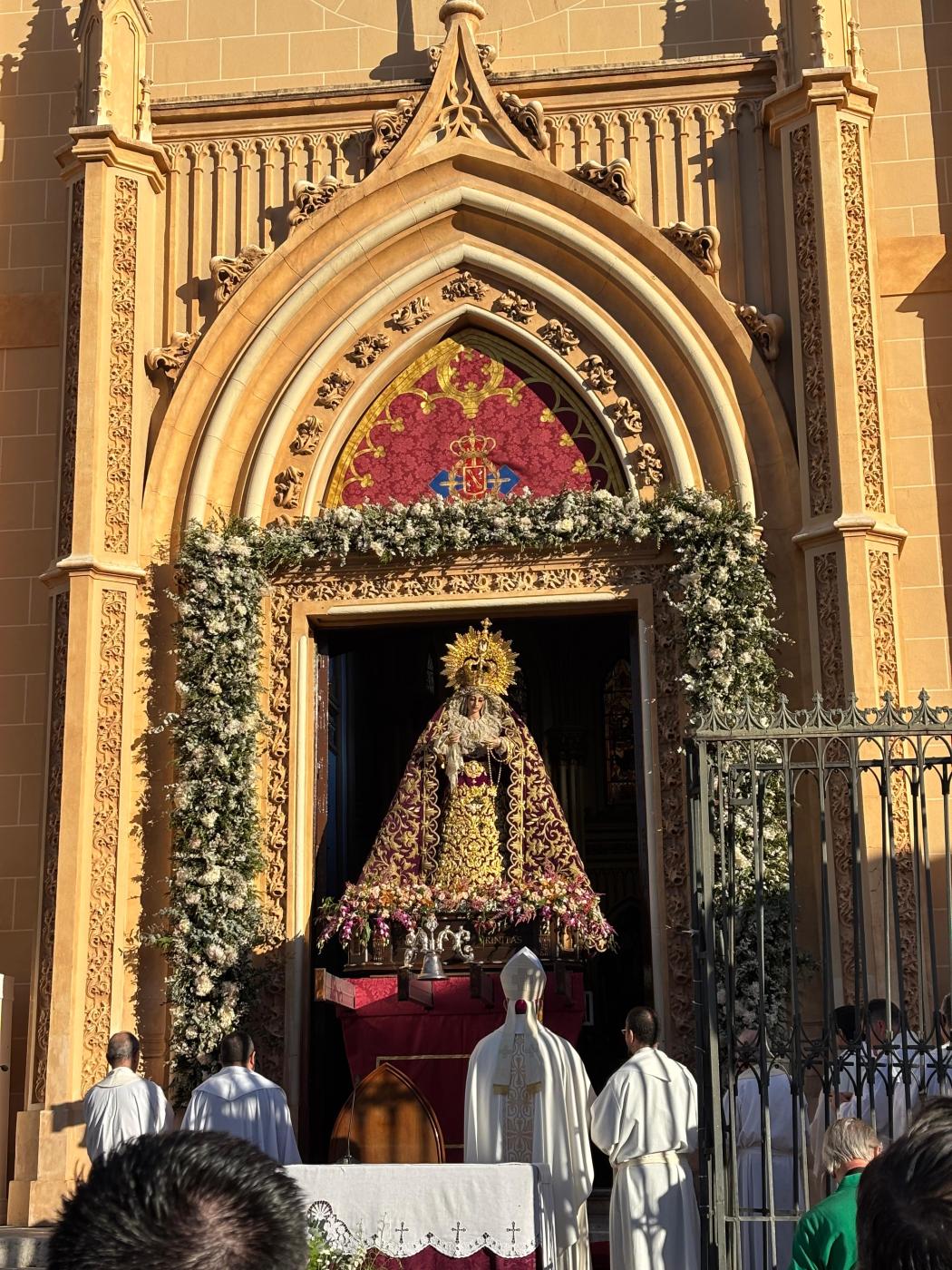 25 aniversario de la coronación canónica de María Santísima de la Trinidad. Cofradía de Nuestro Padre Jesús Cautivo (Málaga)