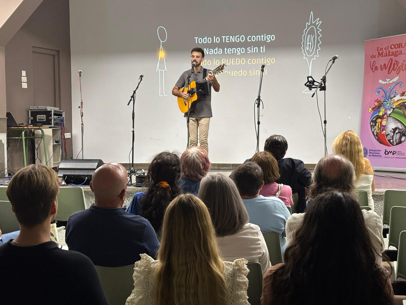Testimonio y música en el Encuentro Diocesano Misionero