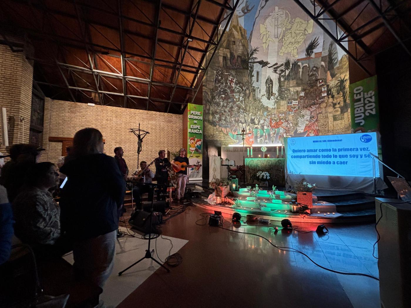 Los Músicos Católicos hicieron vibrar a los participantes en la vigilia de música y oración por la paz