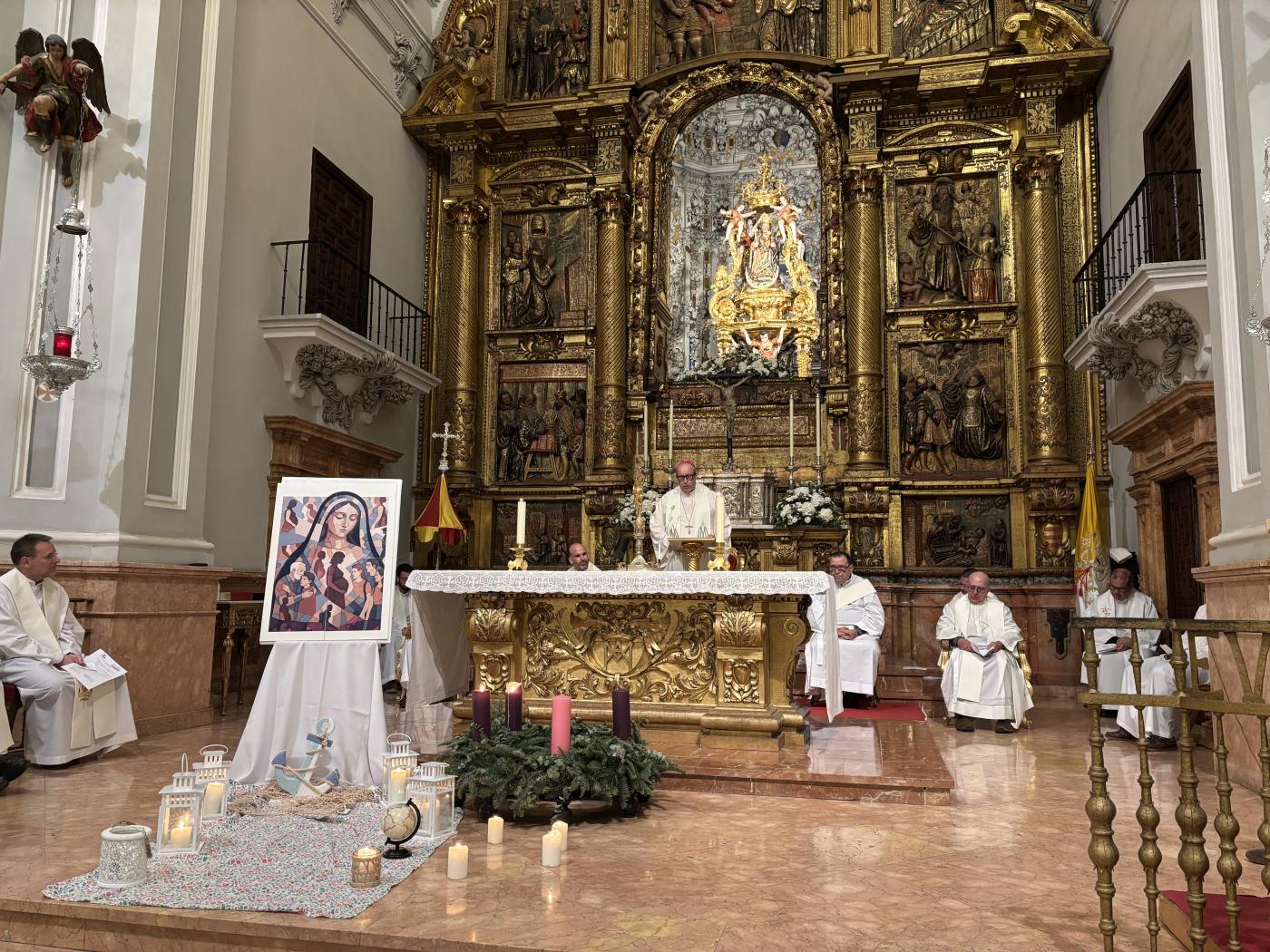 Mons. Satué a los jóvenes: «Alégrate, confía y ofrécete. El sí de María cambió la historia»