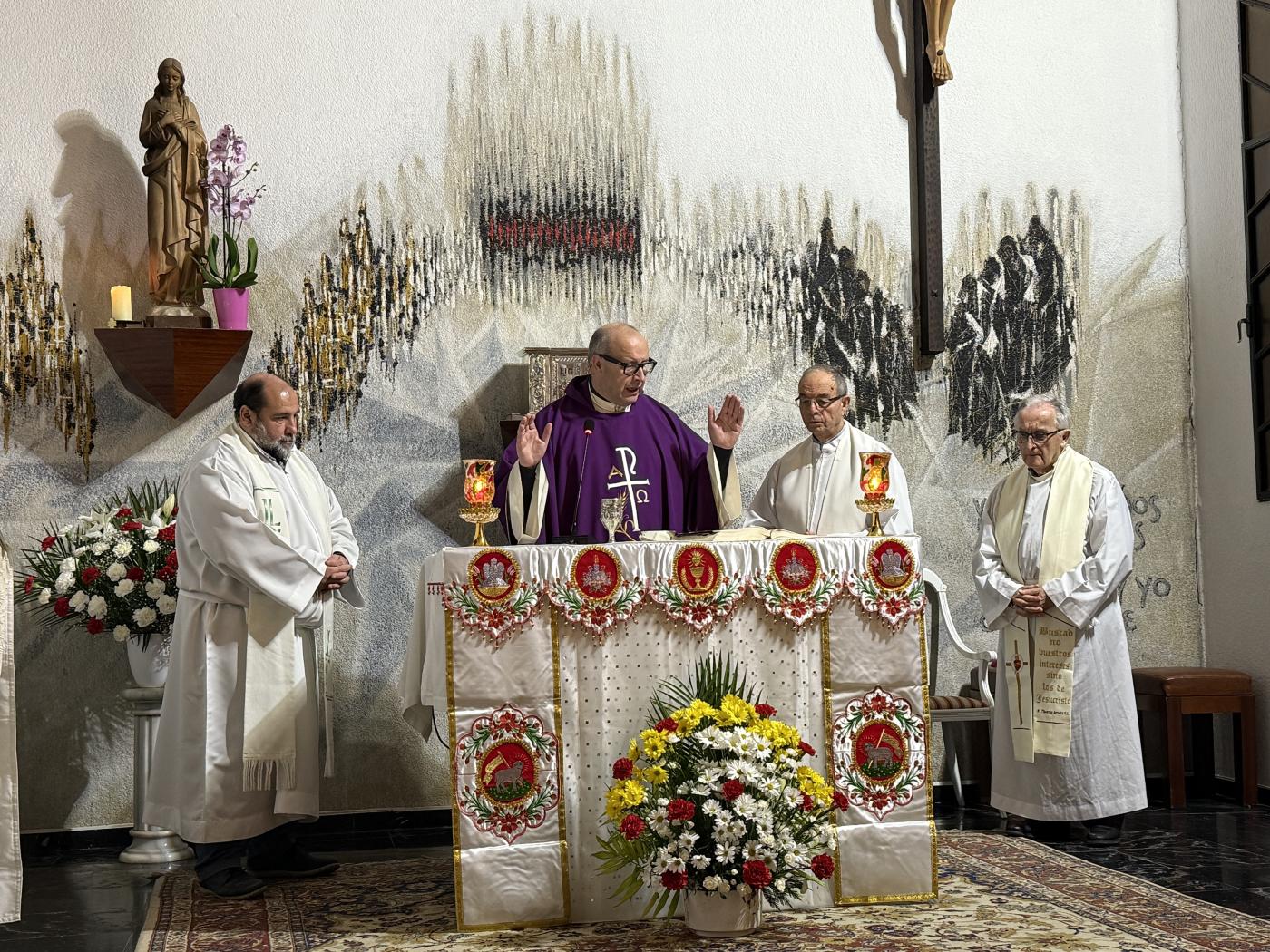 El Cotolengo recibe la visita del Obispo de Málaga en el Día de la Virgen de la Esperanza