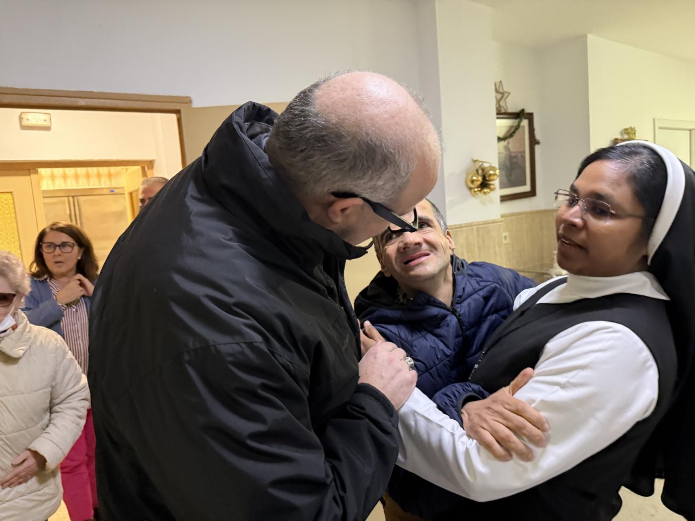 El Cotolengo recibe la visita del Obispo de Málaga en el Día de la Virgen de la Esperanza