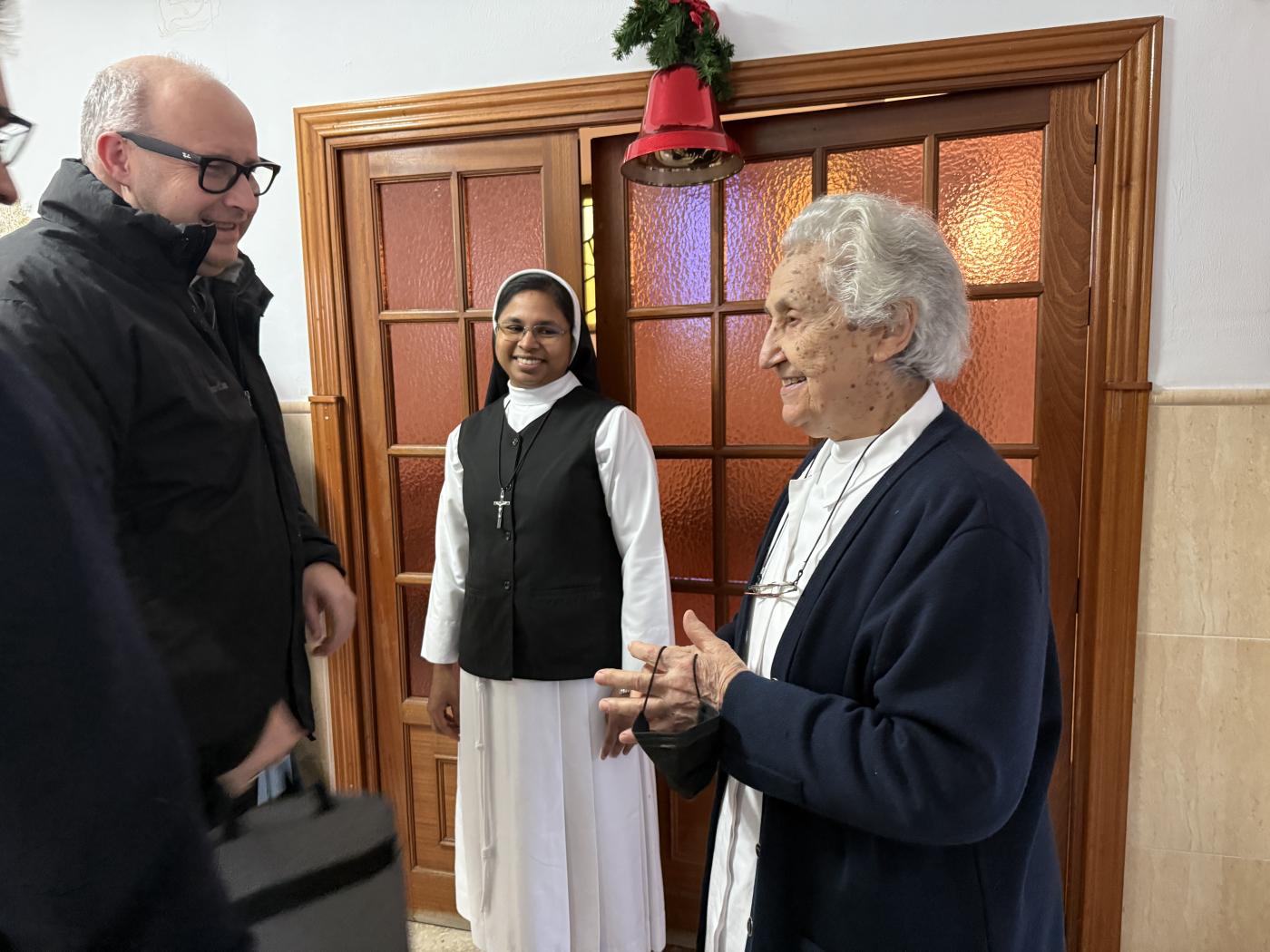 El Cotolengo recibe la visita del Obispo de Málaga en el Día de la Virgen de la Esperanza