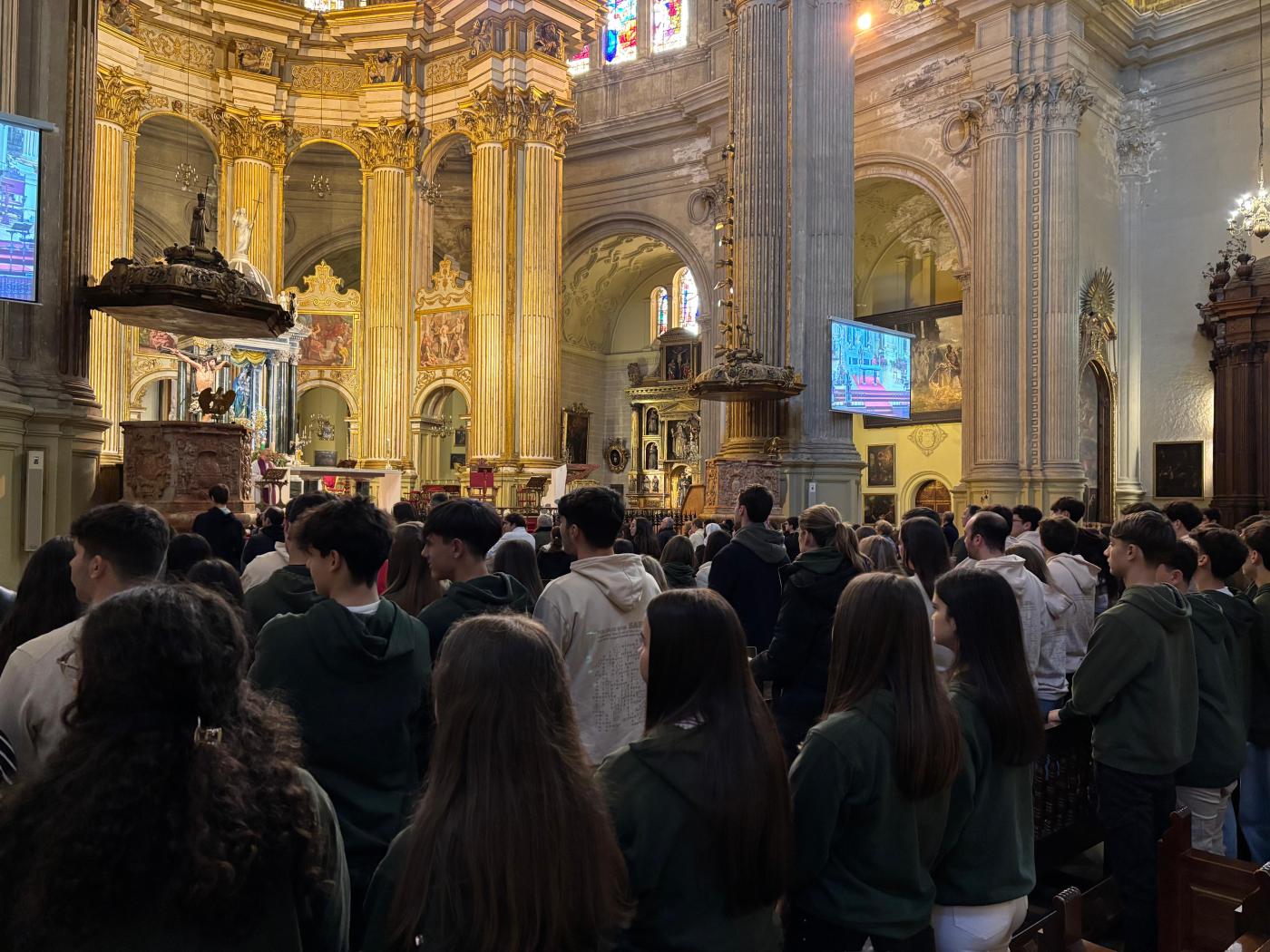 «En nombre de Jesucristo, os envío a sembrar con la alegría de la Navidad»