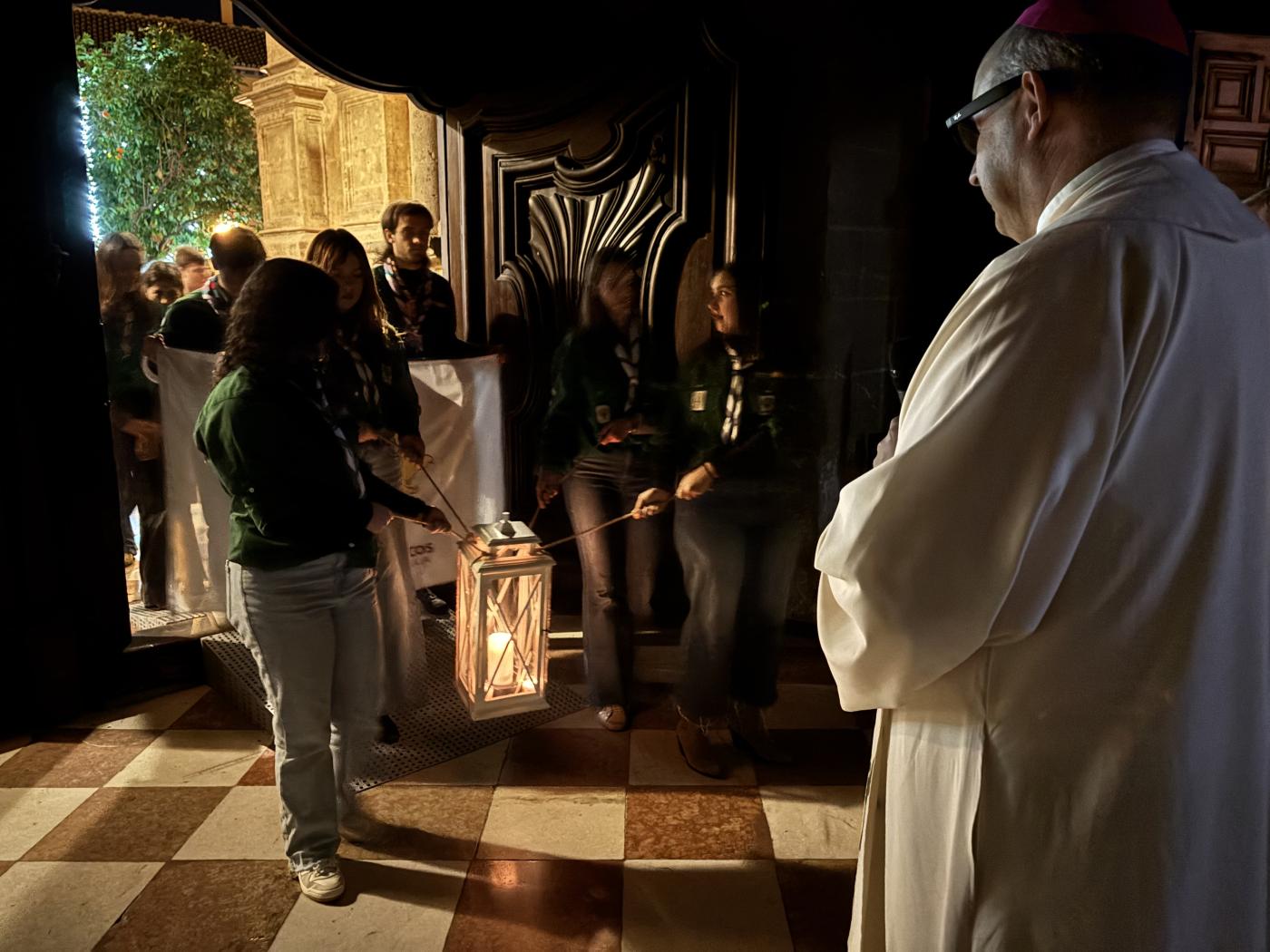 «Difundamos con generosidad la luz que Dios nos regala en esta Navidad»