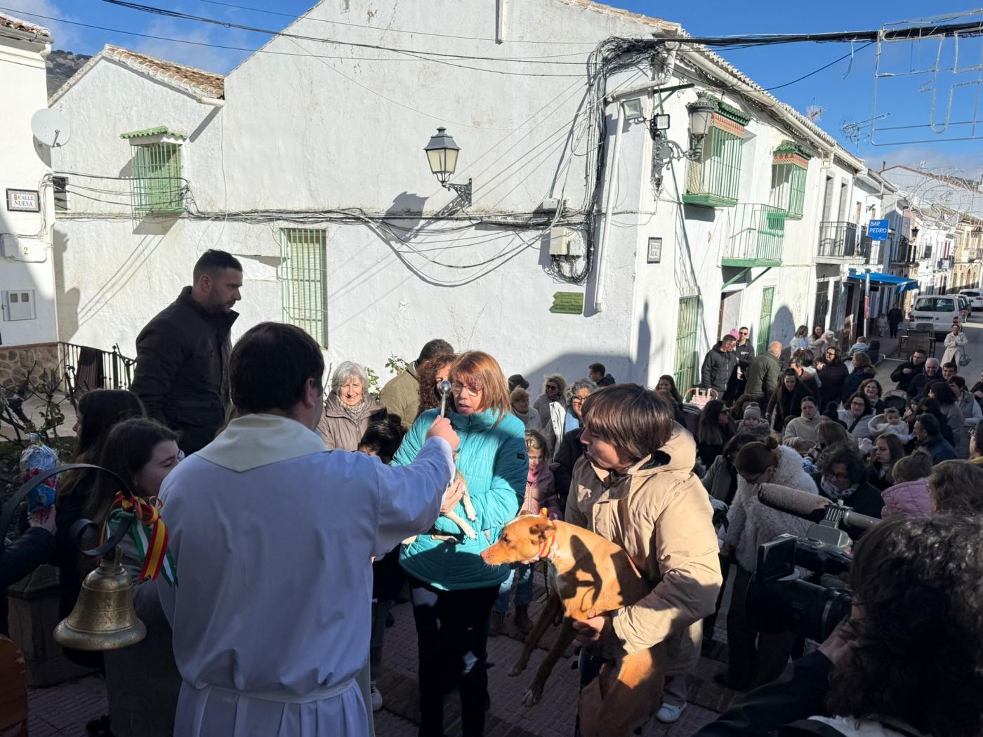 La parroquia de Cuevas del Becerro celebra la bendición de los animales