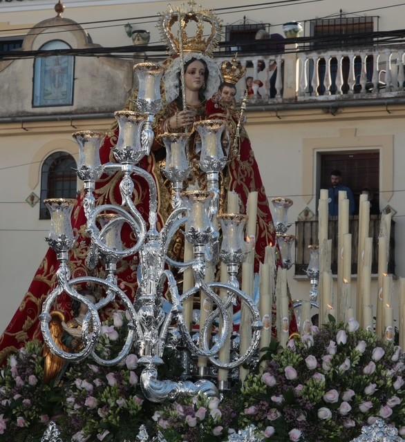 Colmenar celebra con alegría la visita del Obispo y el sacramento de la Confirmación