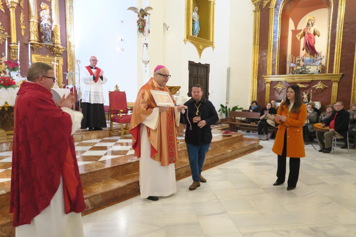 Colmenar celebra con alegría la visita del Obispo y el sacramento de la Confirmación