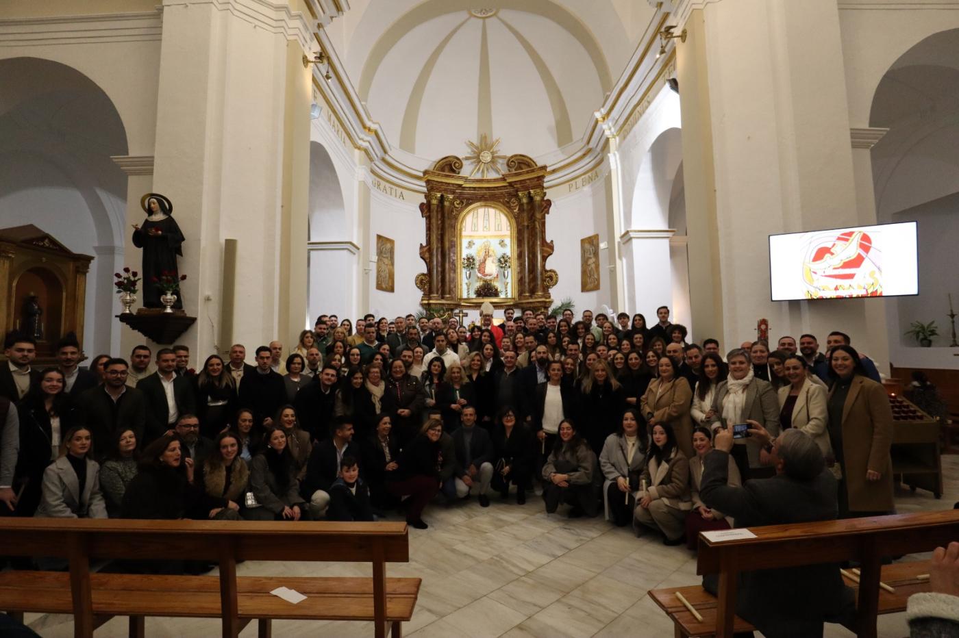 130 jóvenes y adultos de Alhaurín el Grande reciben la confirmación