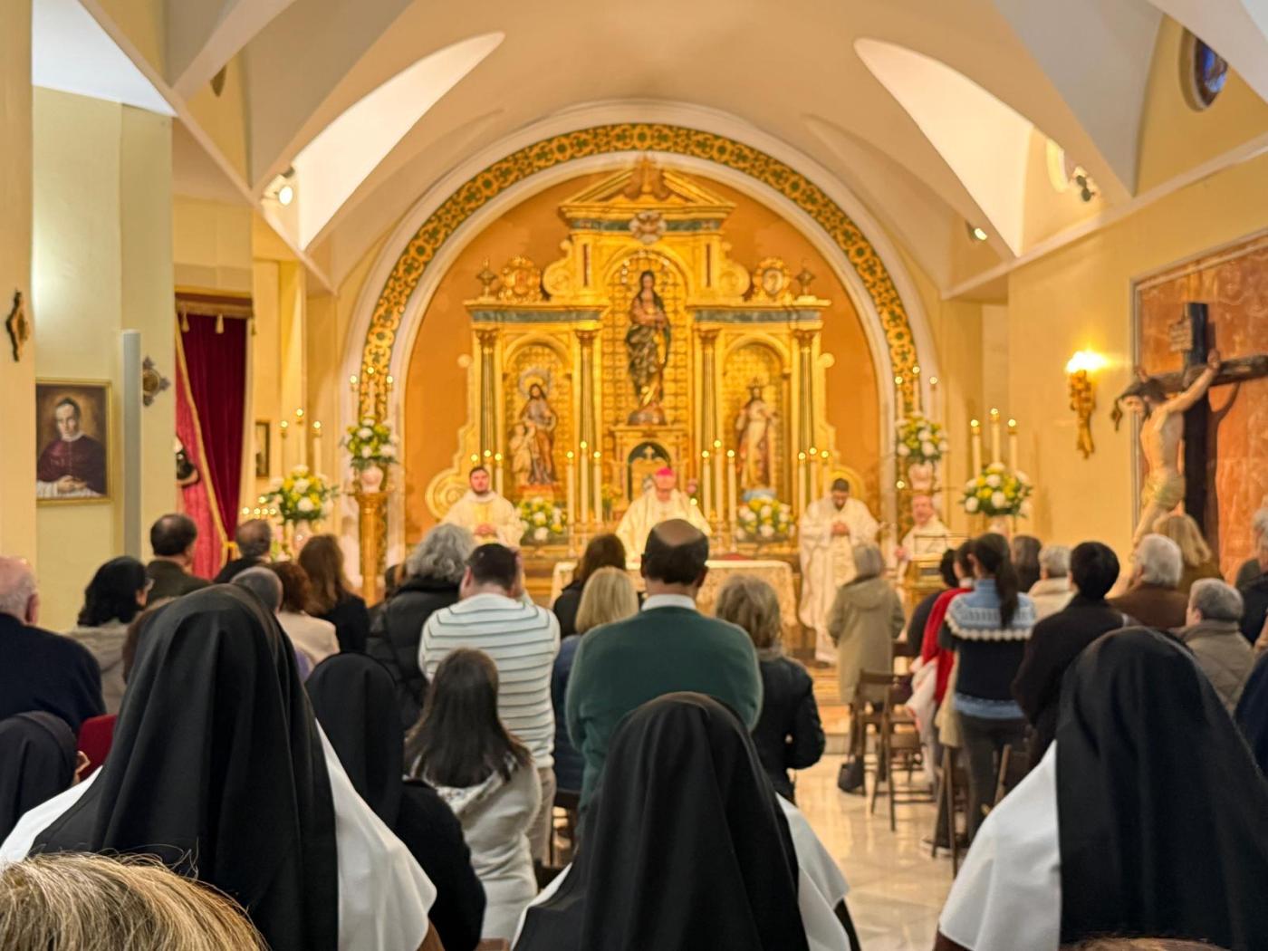 Las Hermanas de la Cruz clausuran su Jubileo con la invitación del Obispo a seguir siendo cireneas