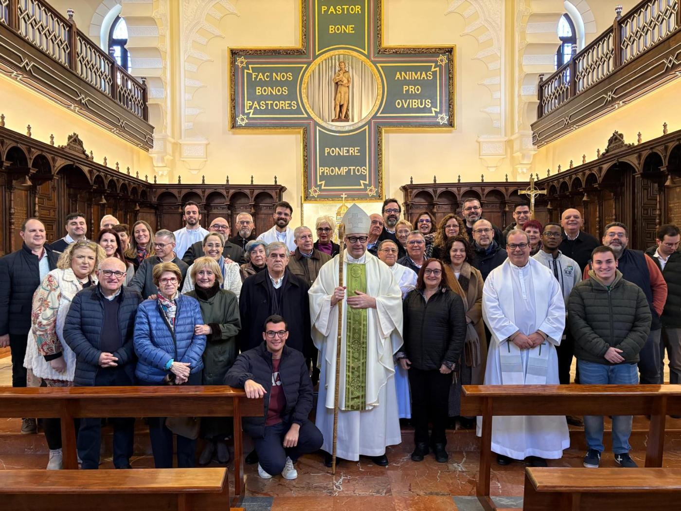 Los diáconos y sus esposas celebran un encuentro con Mons. Satué